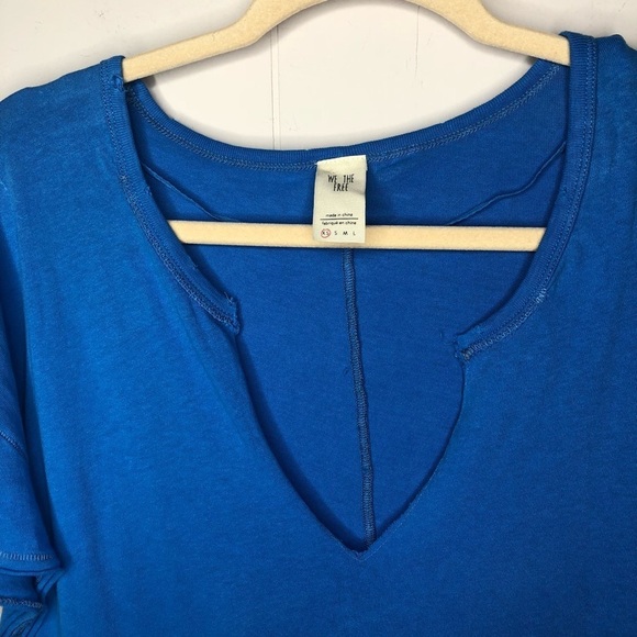 We The Free Distressed V-neck Tie Tee - Picture 3 of 7